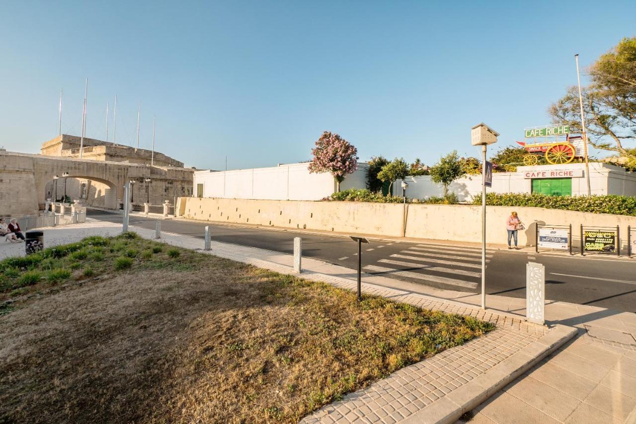 Kharmen A 1565S House With Seaviews Apartment Birgu Exterior photo